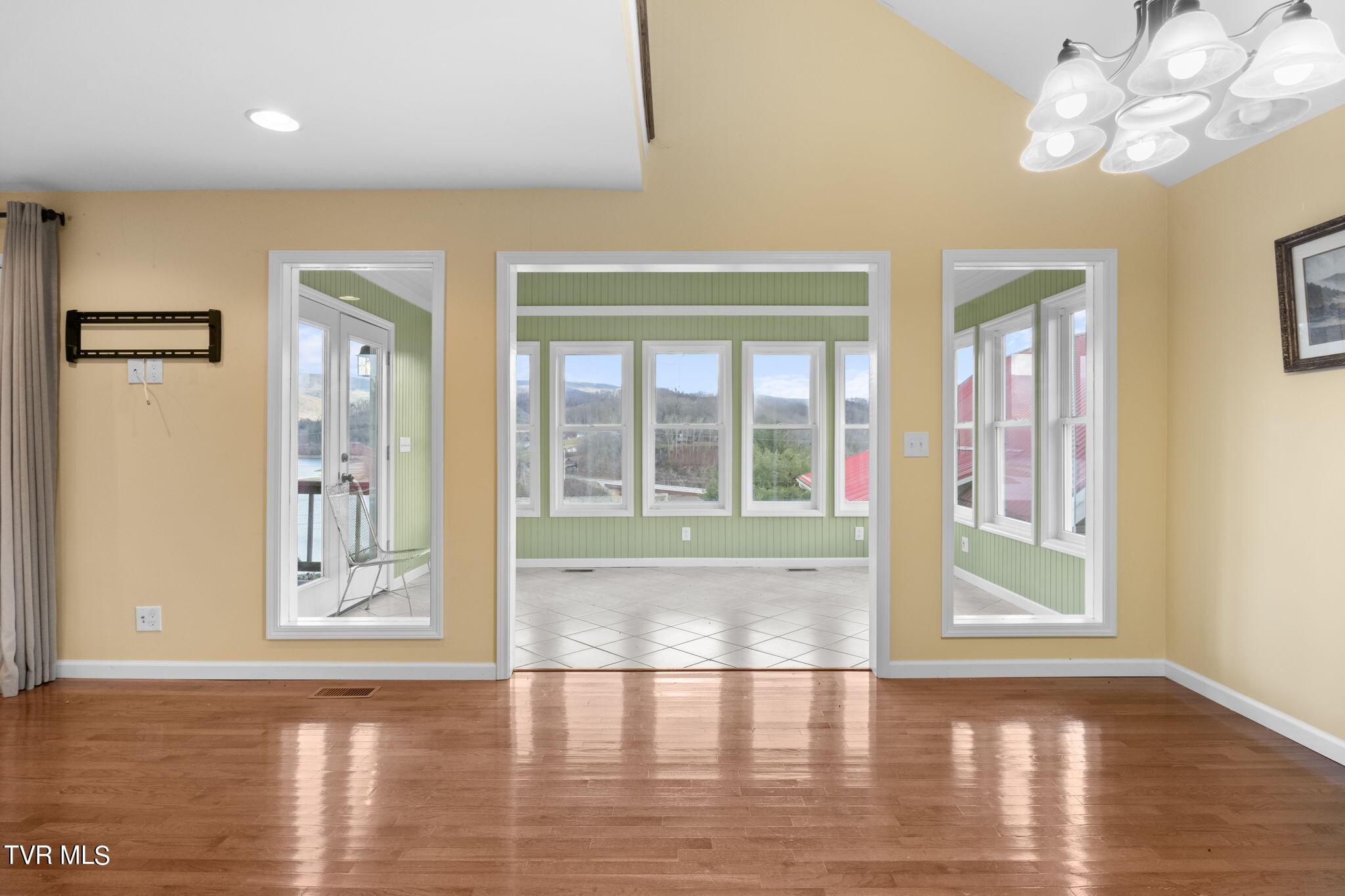 22082 Big Bass Camp Road Abingdon, VA 24211 - Photo 9 of 30 22-web-or-mls-IMG_3445