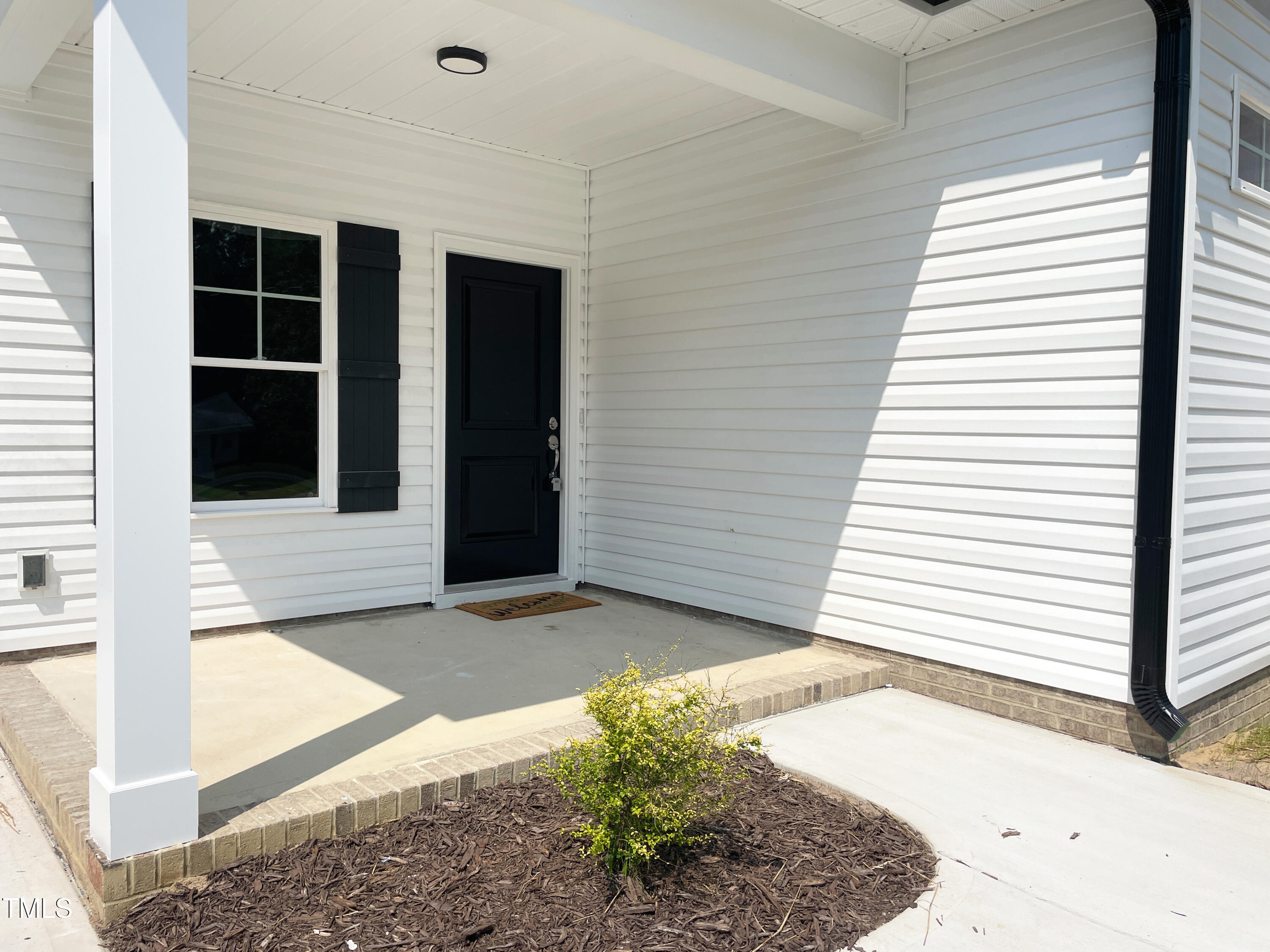 1582 Patterson Road Kinston, NC 28504 - Photo 6 of 39 IMG_5051 2