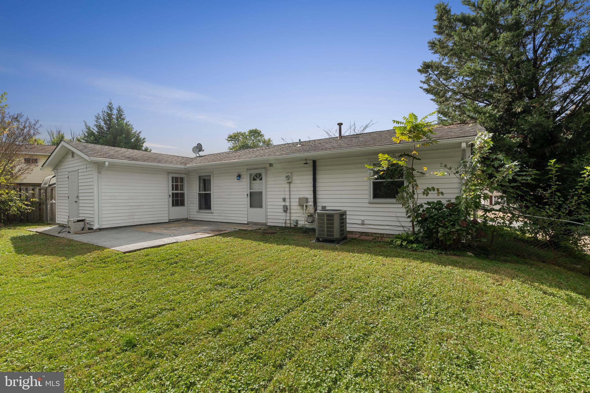 202 West Beech Road Sterling, VA 20164 - Photo 18 of 23 Back Exterior