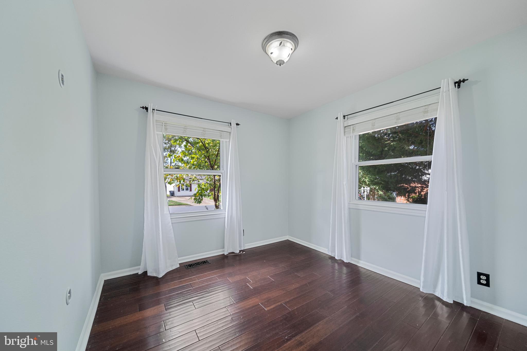 202 West Beech Road Sterling, VA 20164 - Photo 10 of 23 Bedroom 2