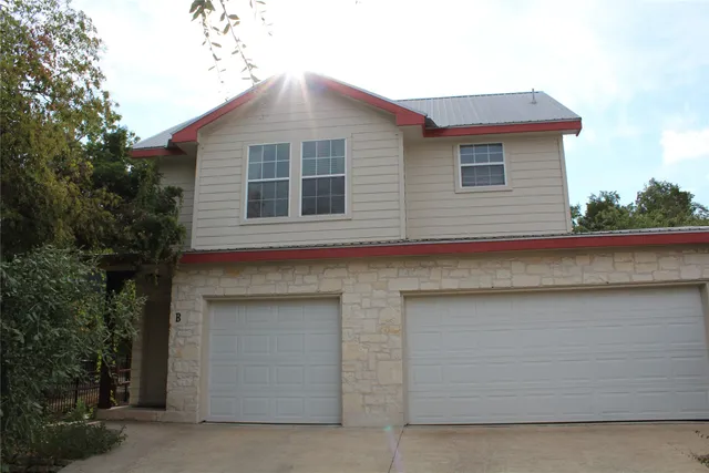 $1,350 | 107 Laurelwood Drive South, Unit B, Austin, TX 78733