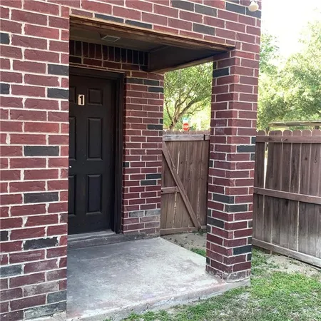 $950 | 301 South 49th Street, Unit 1, McAllen, TX 78501