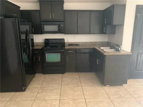 $950 | 301 South 49th Street, Unit 1, McAllen, TX 78501