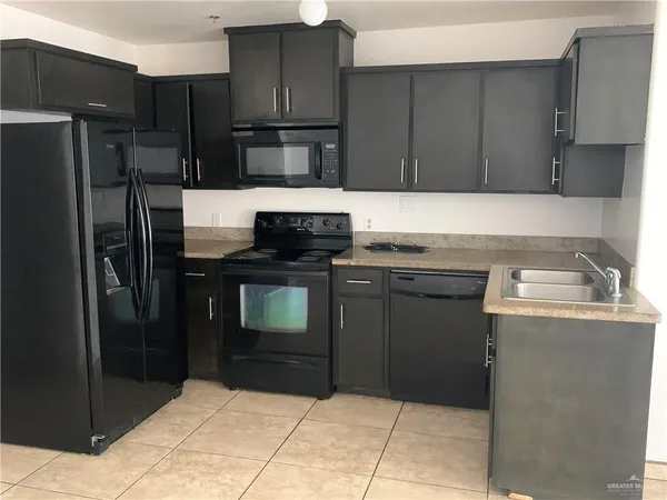 $950 | 301 South 49th Street, Unit 1, McAllen, TX 78501