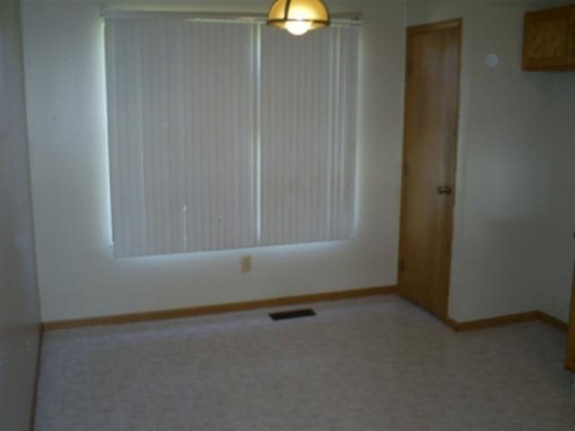 3180 Retriever Road Columbus, OH 43232 - Photo 3 of 10 Gallery Image 3