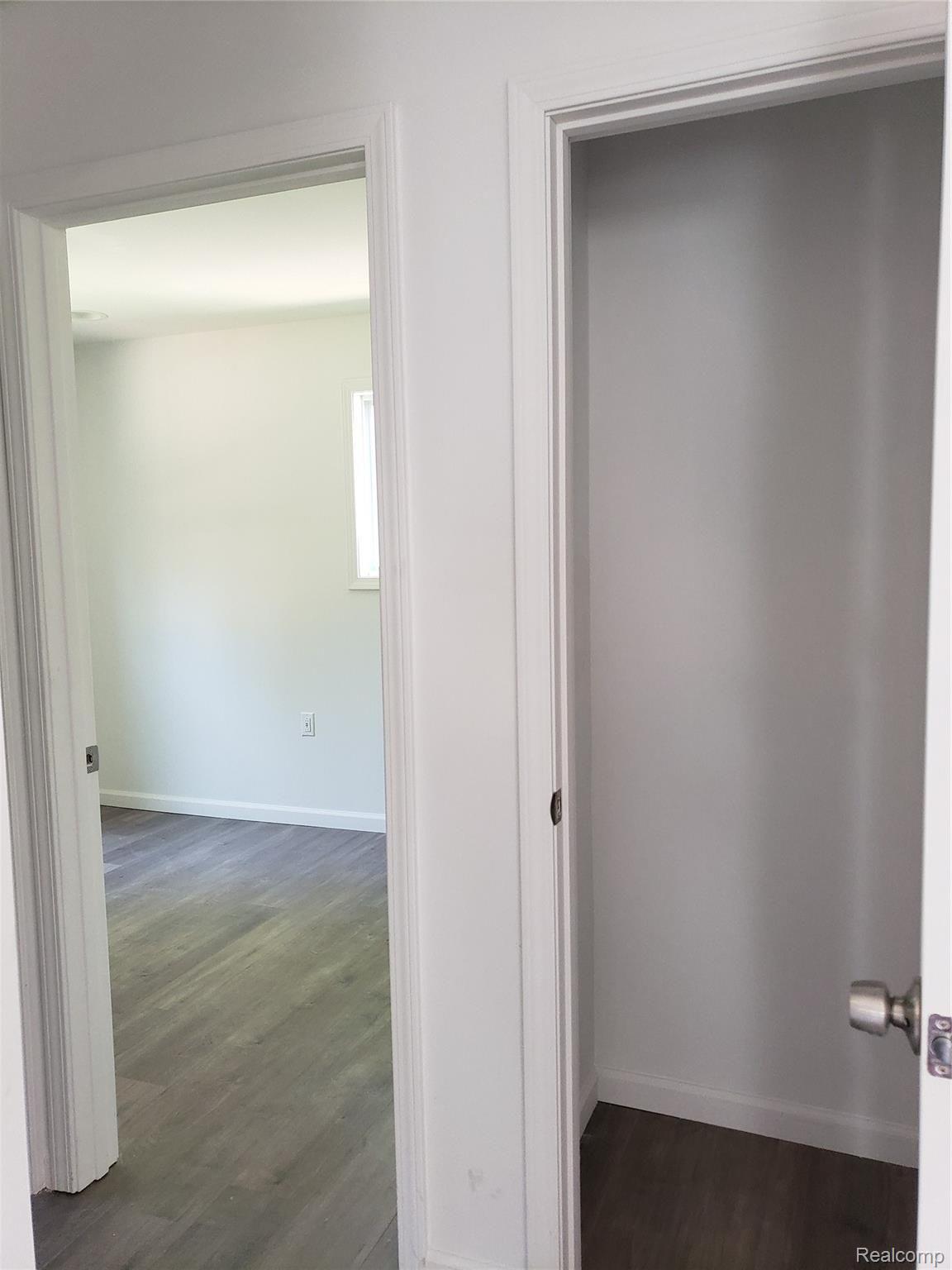 26054 Colgate Street Inkster, MI 48141 - Photo 6 of 11 20190801_150132.jpg
