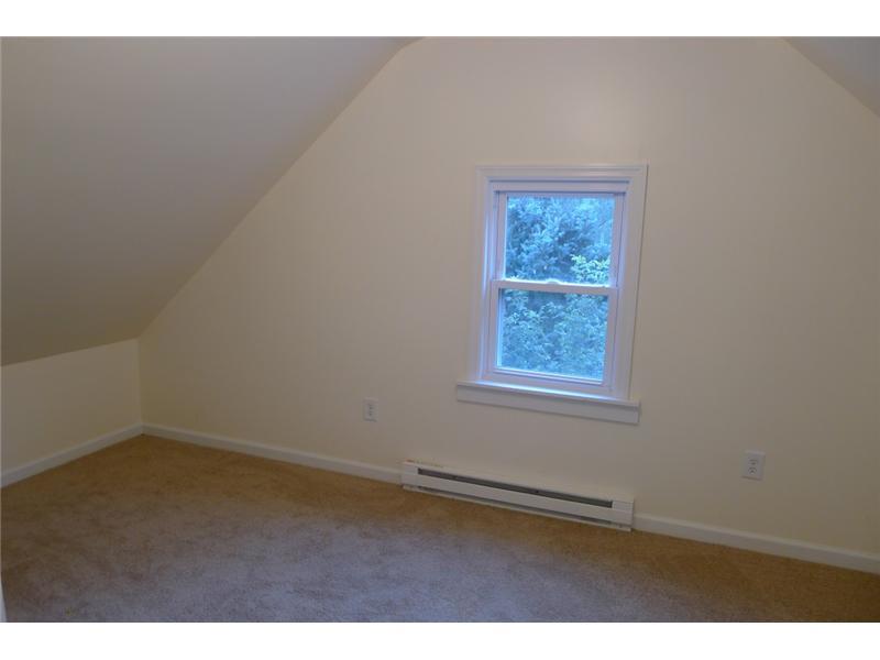 35 Rosedale Road Cheswick, PA 15024 - Photo 16 of 18 Bedroom.