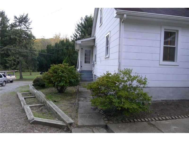 35 Rosedale Road Cheswick, PA 15024 - Photo 4 of 18 Exterior Front.
