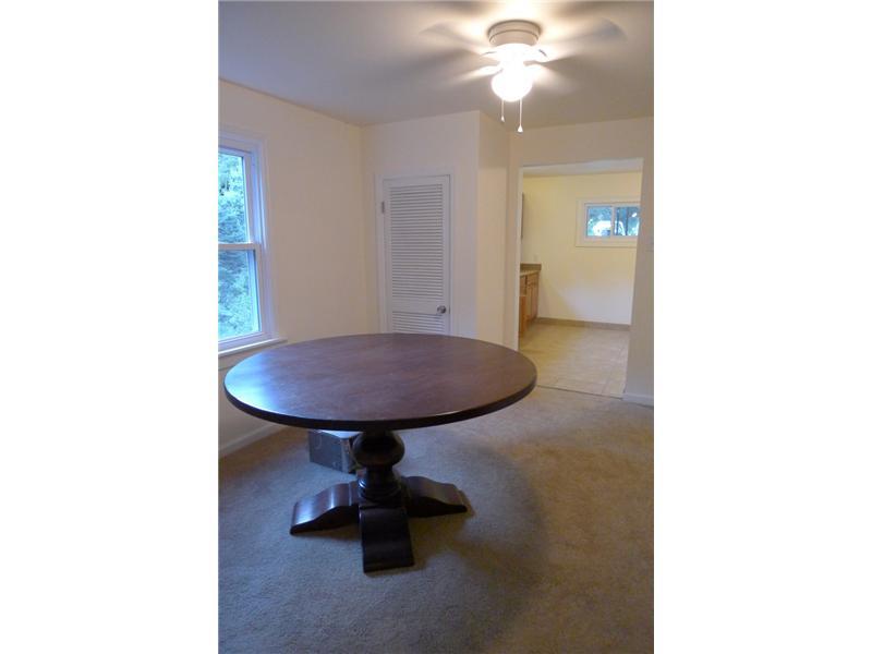 35 Rosedale Road Cheswick, PA 15024 - Photo 9 of 18 Dining Room. Table Stays
