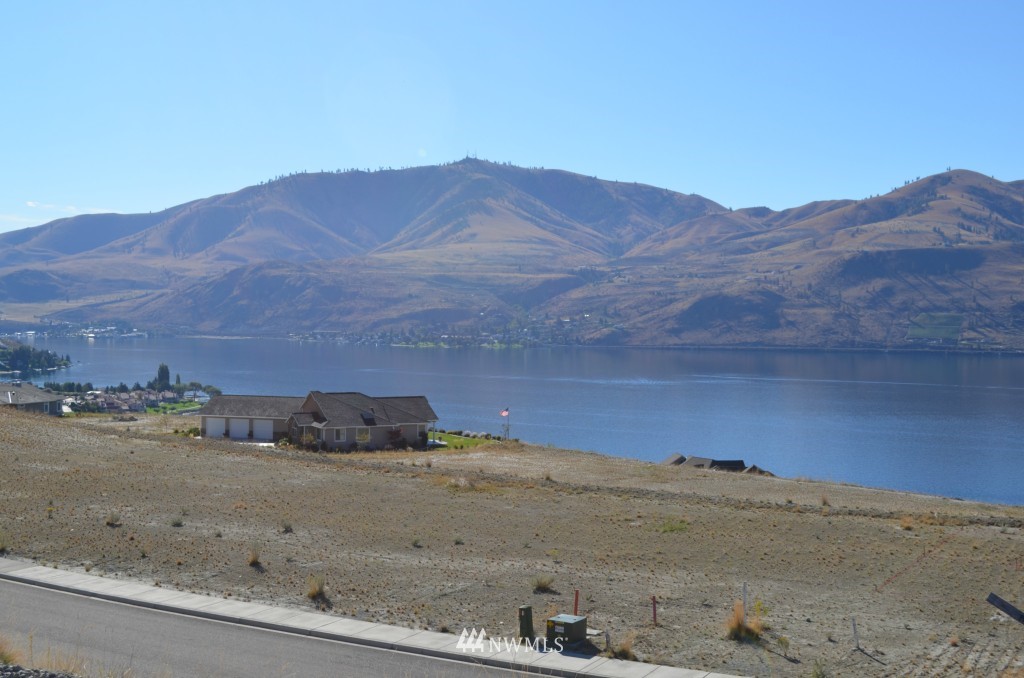 116 Ridgeview Drive Chelan, WA 98816 - Photo 2 of 18 Gallery Image 2