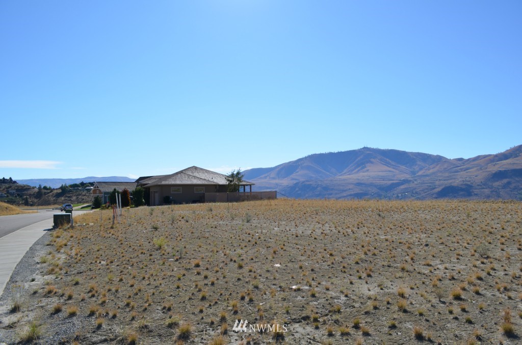 116 Ridgeview Drive Chelan, WA 98816 - Photo 4 of 18 Gallery Image 4