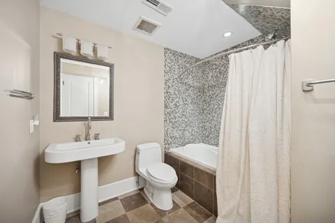 $3,200,000 | 100 Old Green Bay Road, Winnetka, IL 60093
