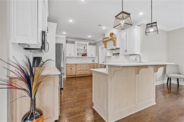 $699,607 | 607 Indian Trail Court, Smithville, MO 64089