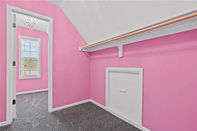 $749,900 | 607 Indian Trail Court, Smithville, MO 64089