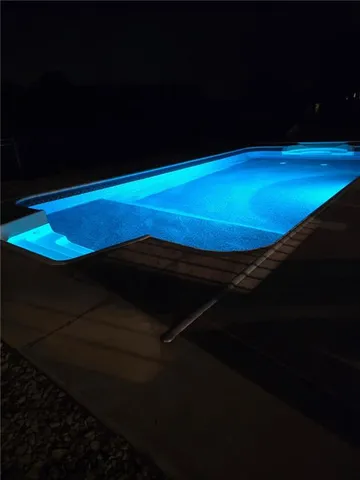 $749,900 | 607 Indian Trail Court, Smithville, MO 64089