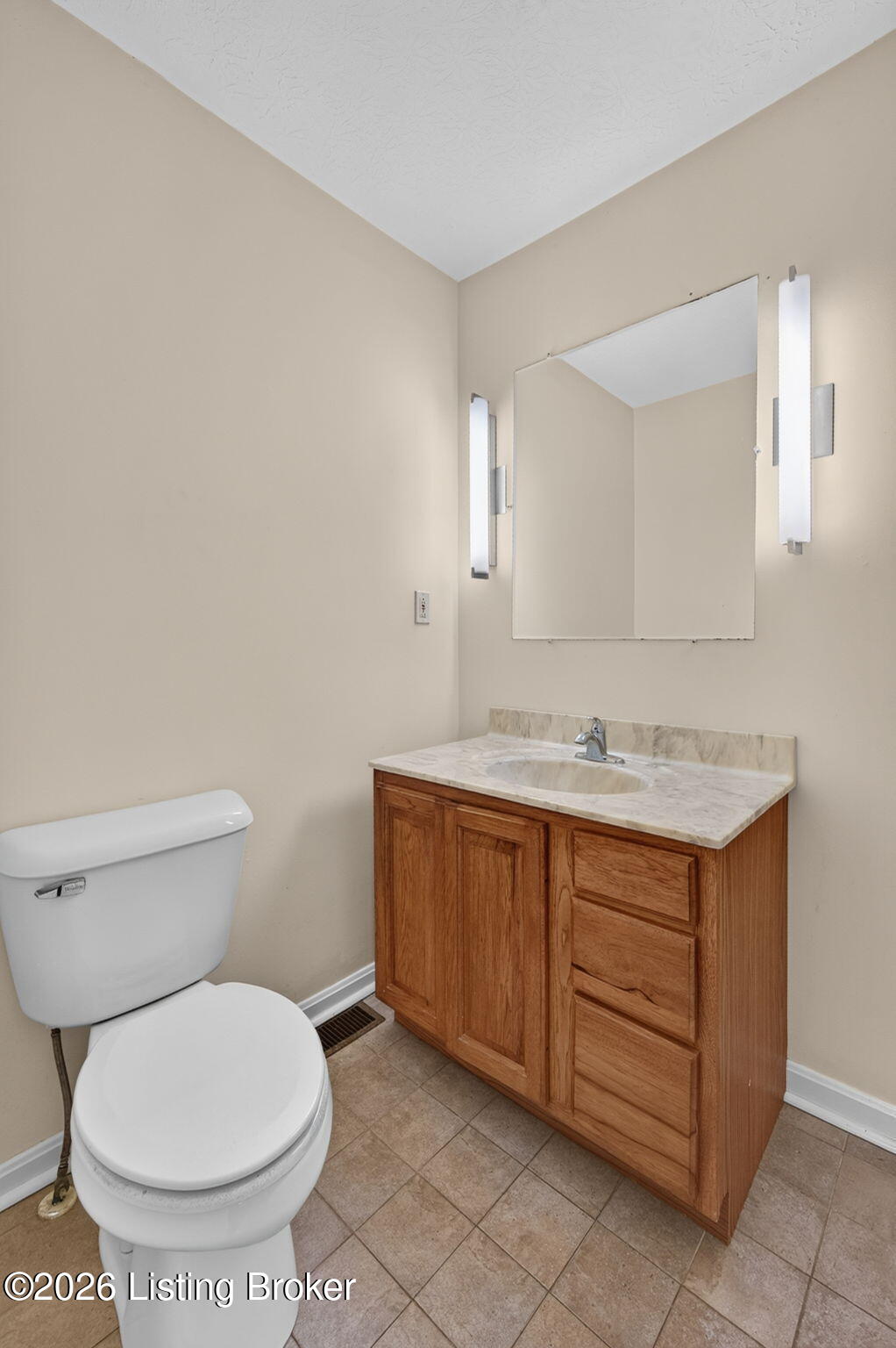 6705 Robin Road Crestwood, KY 40014 - Photo 13 of 23 22-web-or-mls-6705-robin-rd