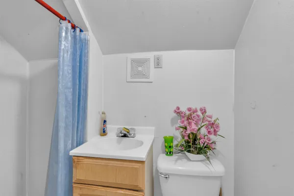 $984,999 | 807 73rd Street, North Bergen, NJ 07047