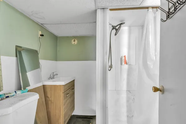 $984,999 | 807 73rd Street, North Bergen, NJ 07047
