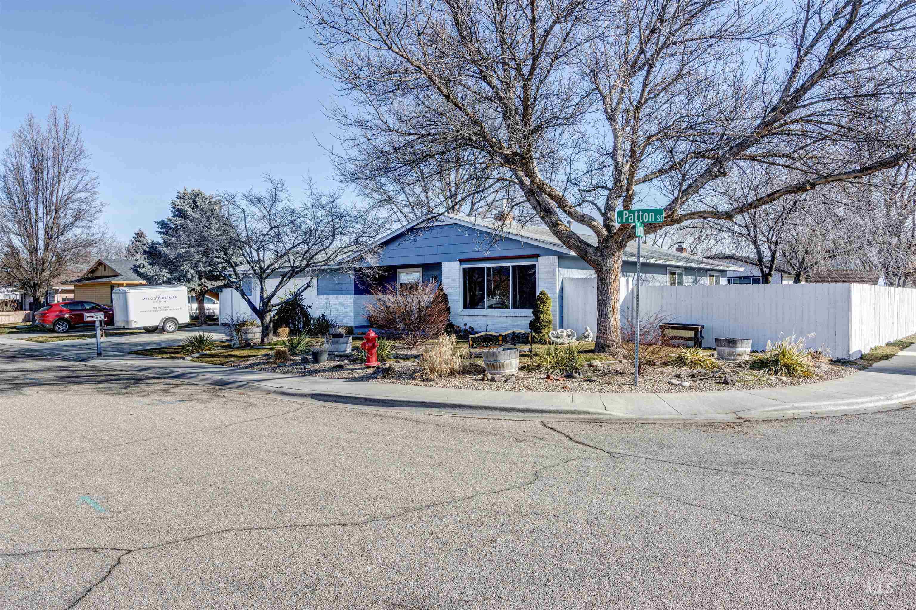 3844 North Patton Street Boise, ID 83704 - Photo 3 of 33 View of front of home