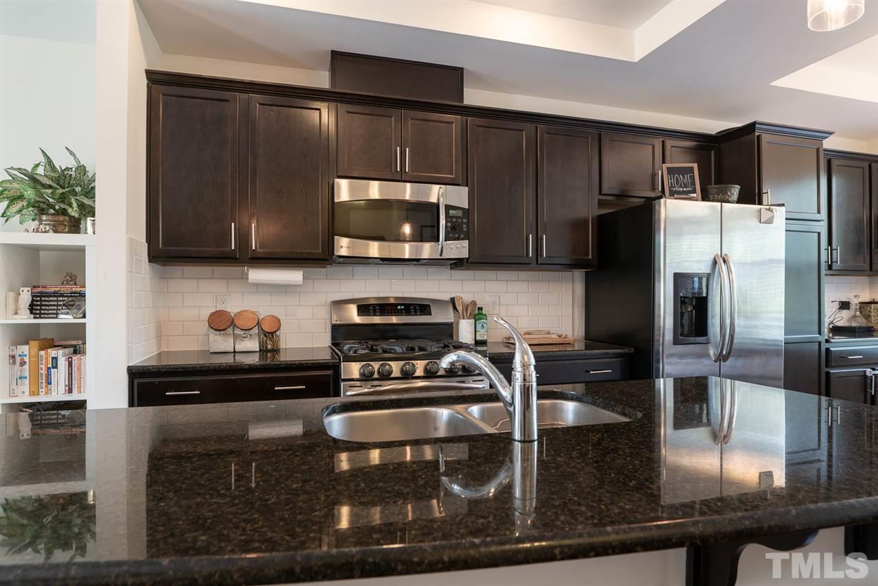 1653 Crafton Way Raleigh, NC 27607 - Photo 8 of 25
