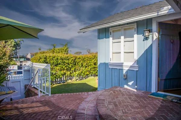 $5,000 | 1086 Glenneyre Street, Laguna Beach, CA 92651
