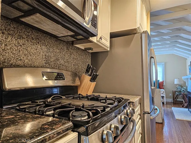 $5,000 | 1086 Glenneyre Street, Laguna Beach, CA 92651