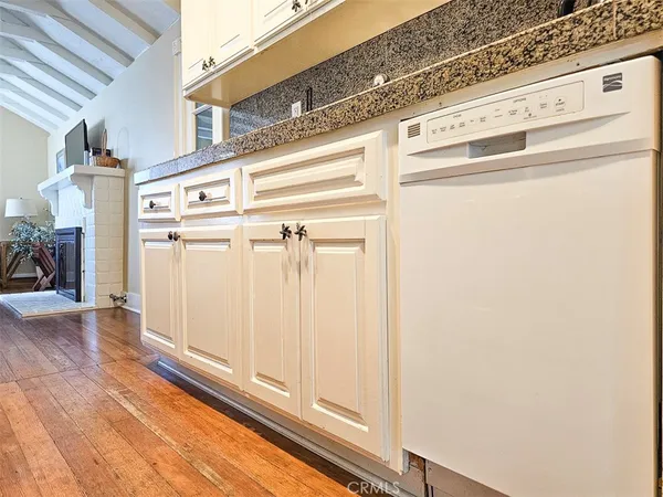 $5,000 | 1086 Glenneyre Street, Laguna Beach, CA 92651