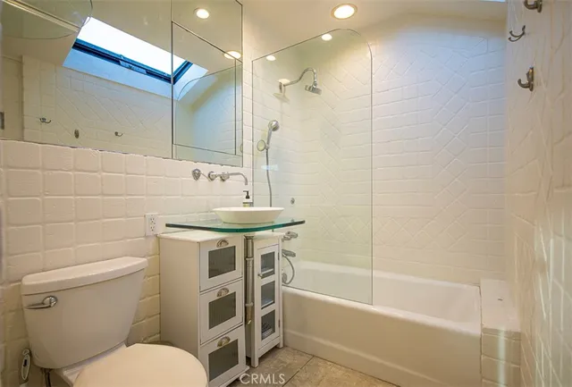 $5,000 | 1086 Glenneyre Street, Laguna Beach, CA 92651