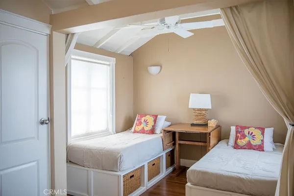 $5,000 | 1086 Glenneyre Street, Laguna Beach, CA 92651