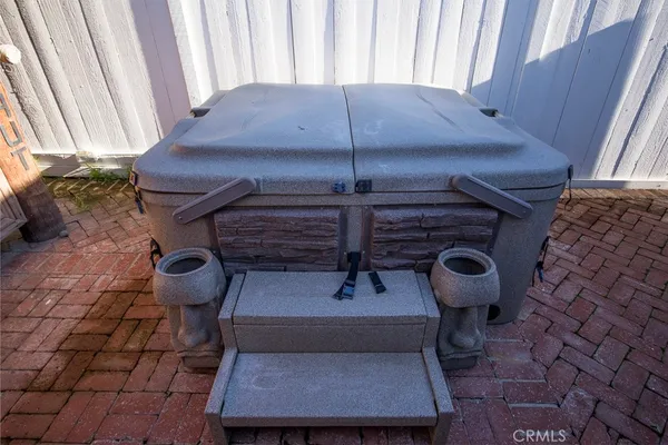 $5,000 | 1086 Glenneyre Street, Laguna Beach, CA 92651