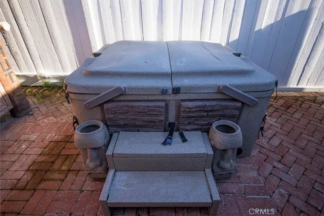 $5,000 | 1086 Glenneyre Street, Laguna Beach, CA 92651