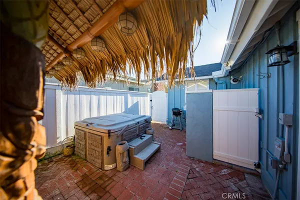 $5,000 | 1086 Glenneyre Street, Laguna Beach, CA 92651