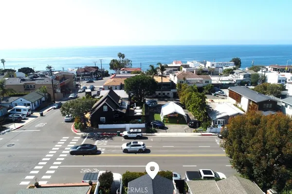 $5,000 | 1086 Glenneyre Street, Laguna Beach, CA 92651