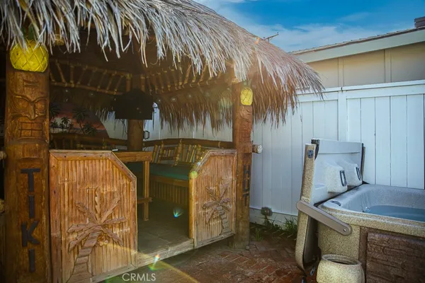 $5,000 | 1086 Glenneyre Street, Laguna Beach, CA 92651