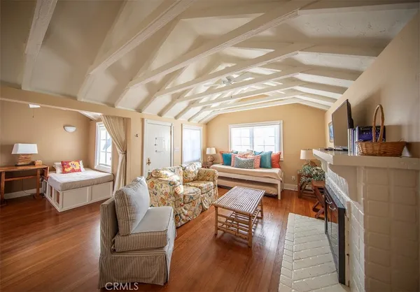 $5,000 | 1086 Glenneyre Street, Laguna Beach, CA 92651