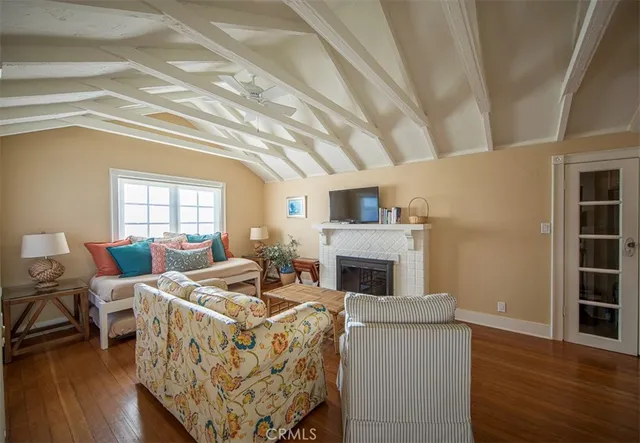 $5,000 | 1086 Glenneyre Street, Laguna Beach, CA 92651