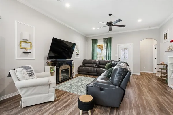 $2,300 | 2103 Mountain Wind Loop, Bryan, TX 77807