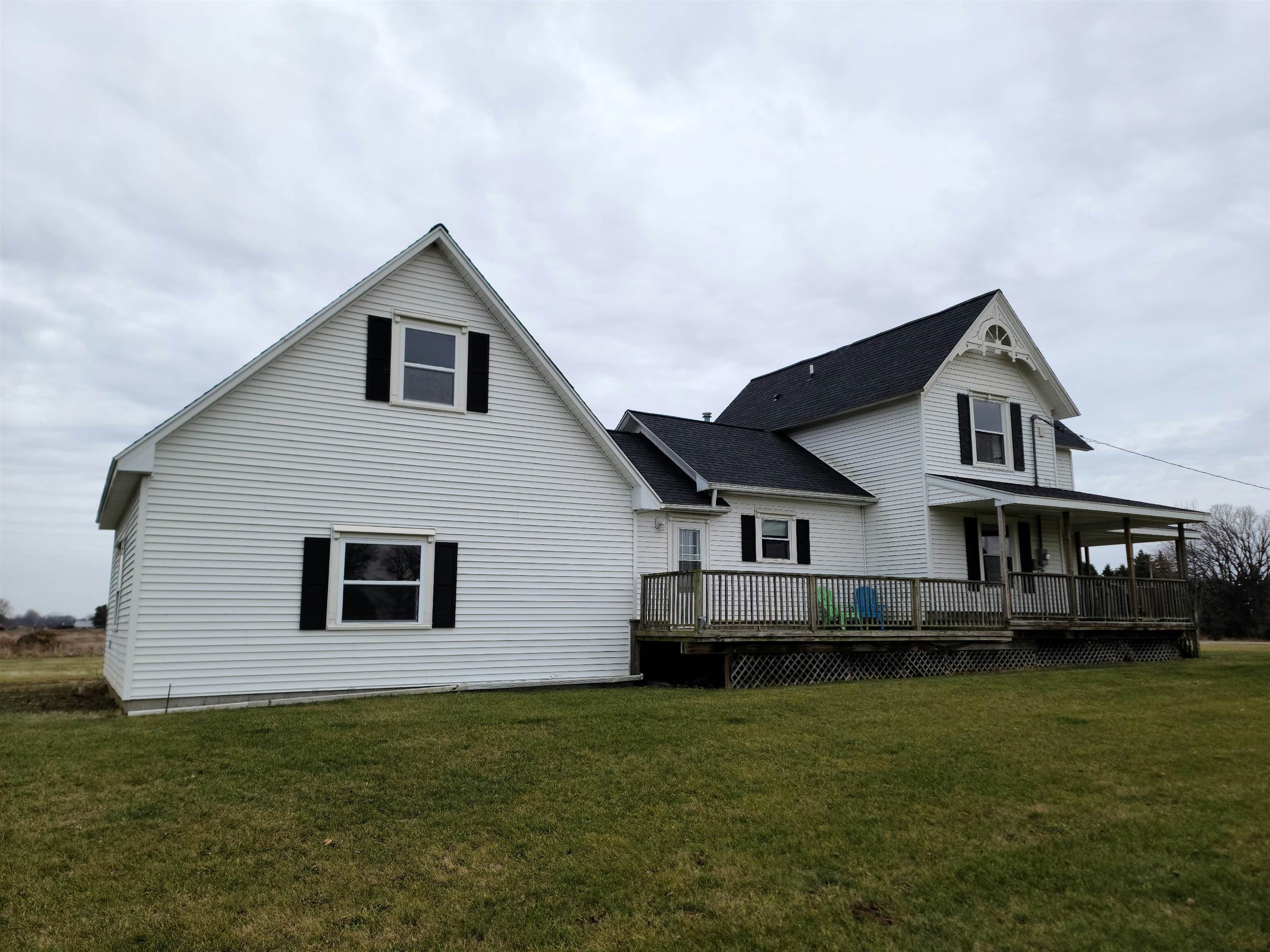 5271 Easton Road New Lothrop, MI 48460 - Photo 3 of 21 50097287-3.JPG