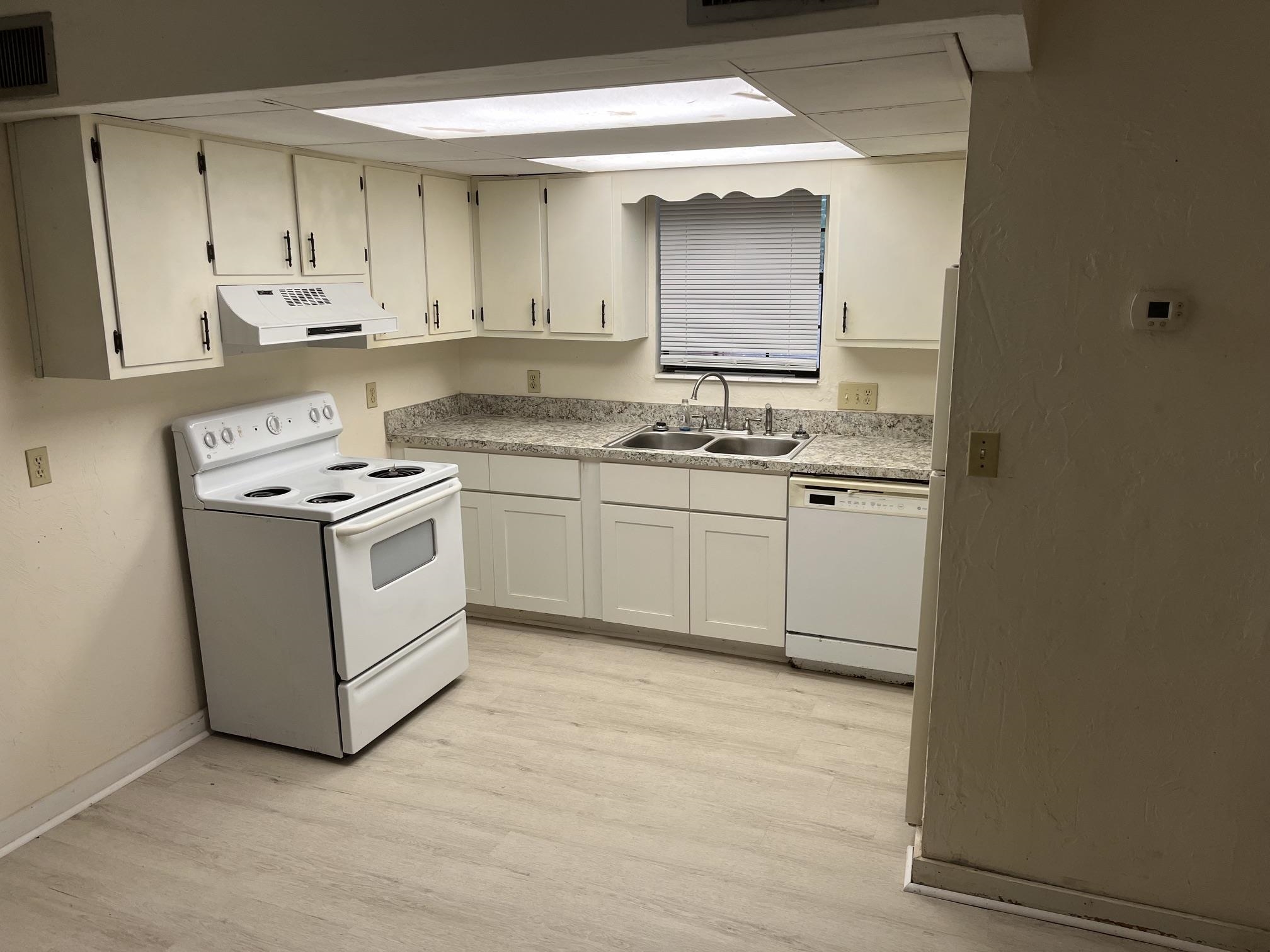 1294 Rumba Lane Tallahassee, FL 32304 - Photo 3 of 5 Gallery Image 3