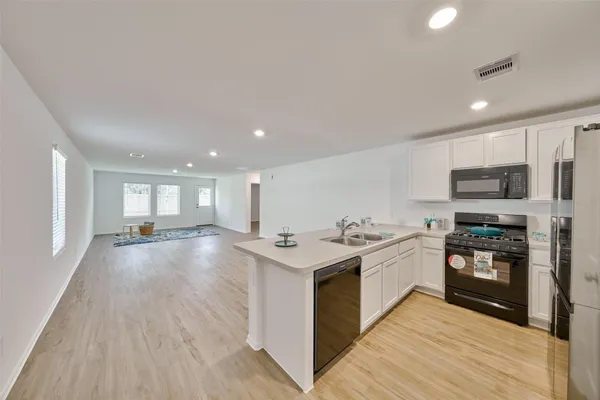 $2,000 | 3787 Solanum Drive, Conroe, TX 77301