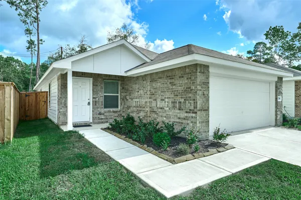 $2,000 | 3787 Solanum Drive, Conroe, TX 77301