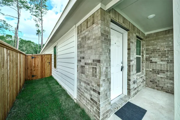 $2,000 | 3787 Solanum Drive, Conroe, TX 77301