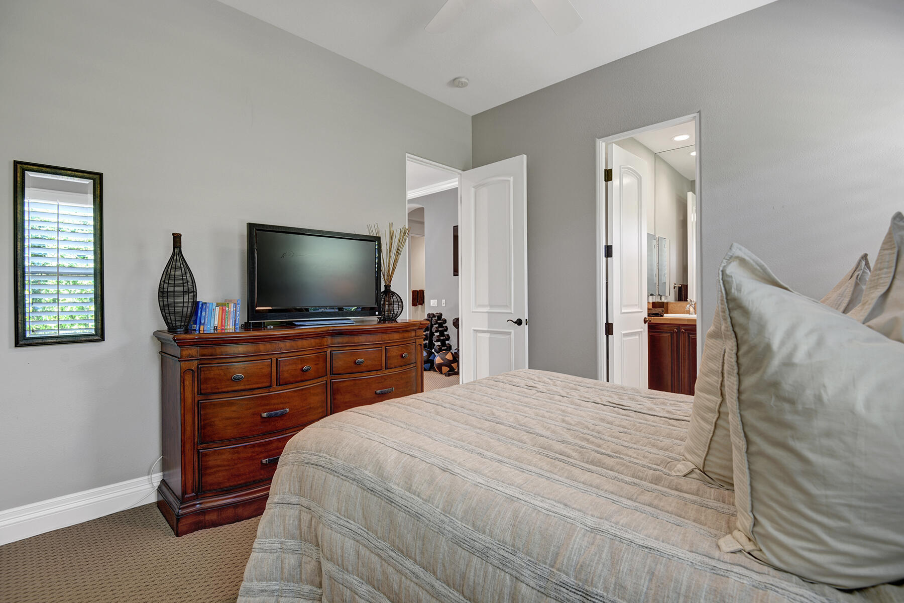 49815 Rancho San Felipe La Quinta, CA 92253 - Photo 26 of 36 BEDROOM 2 REVERSE.jpg mls