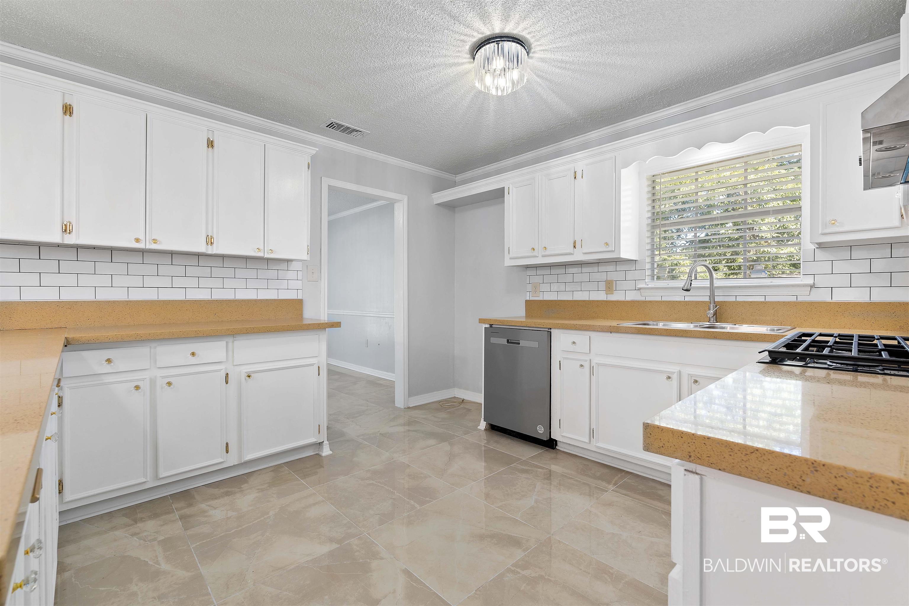 4937 Huron Road Mobile, AL 36619 - Photo 11 of 28