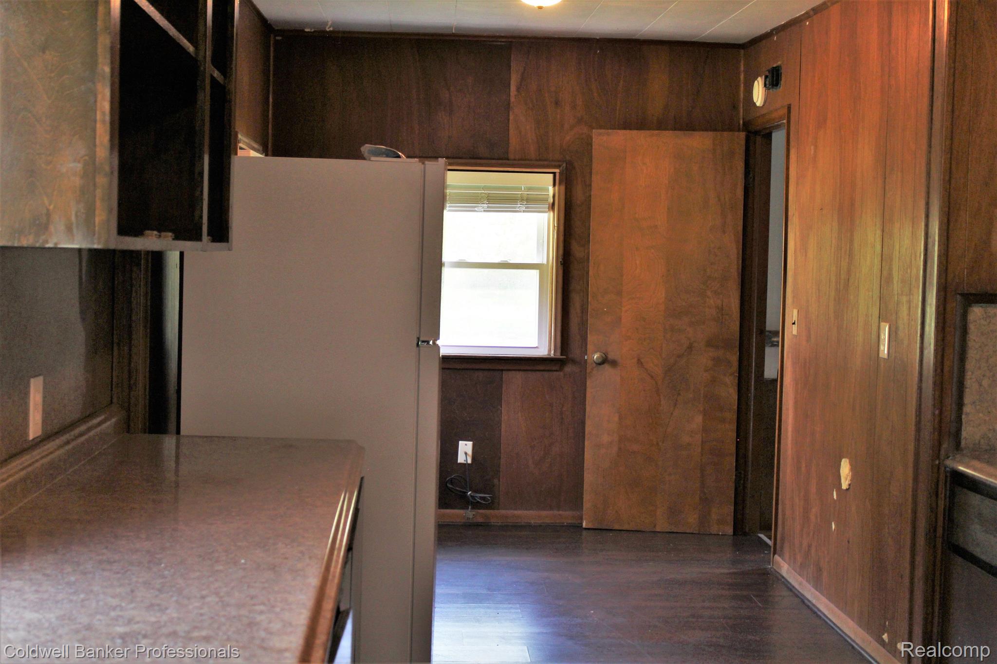 41663 Van Born Road Belleville, MI 48111 - Photo 3 of 12 Kitchen