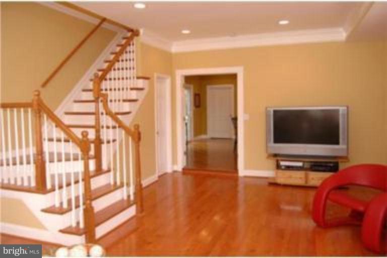 5231 Oldcastle Lane Springfield, VA 22151 - Photo 5 of 21 Family Room #2