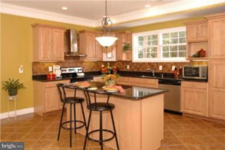 5231 Oldcastle Lane Springfield, VA 22151 - Photo 9 of 21 Kitchen