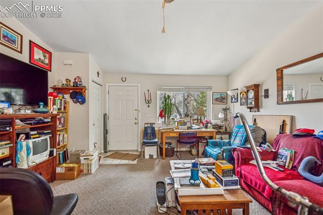 116 West Cheyenne Road Colorado Springs, CO 80906 - Photo 4 of 21