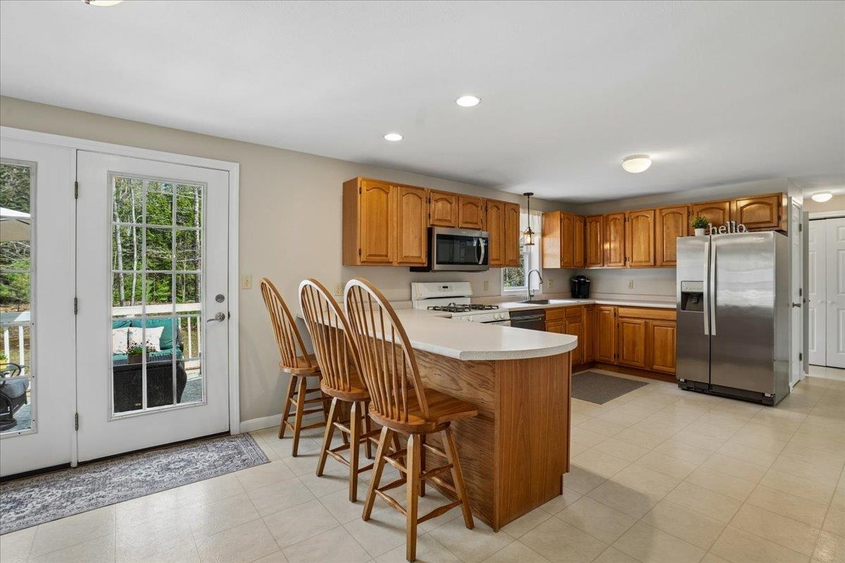 74 Hilliard Road Chichester, NH 03258 - Photo 13 of 48 Gallery Image 13