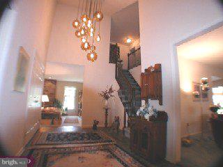 992 Culti Packer Road Yardley, PA 19067 - Photo 3 of 6 Gallery Image 3